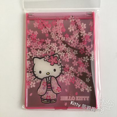 [Kitty 旅遊趣] Hello Kitty 折疊鏡 凱蒂貓 化妝鏡 櫻花 和服 隨身攜帶或放在桌上 有兩款