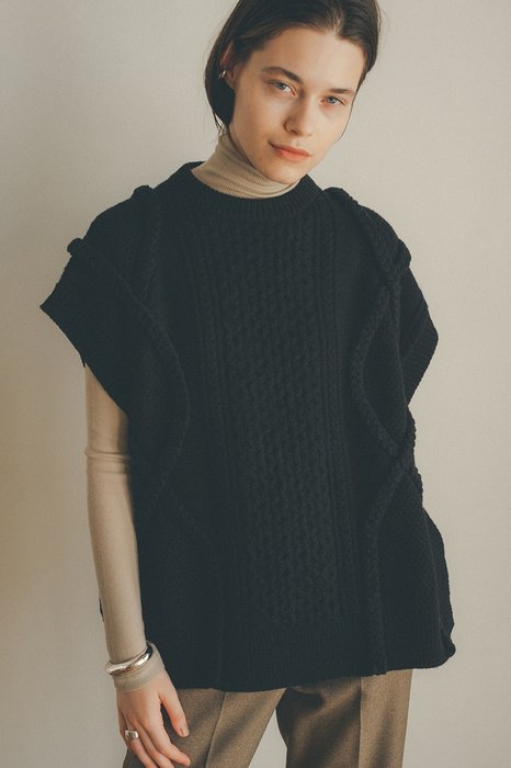 預購】日本CLANE冬21新入荷3D CABLE SLIT KNIT VEST立體麻花編織圓領側