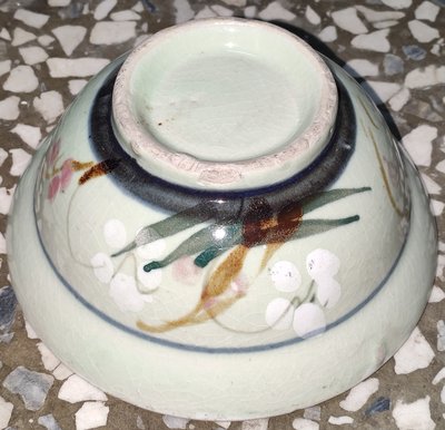 早期  老碗盤 手繪白梅花  大碗。。很稀有