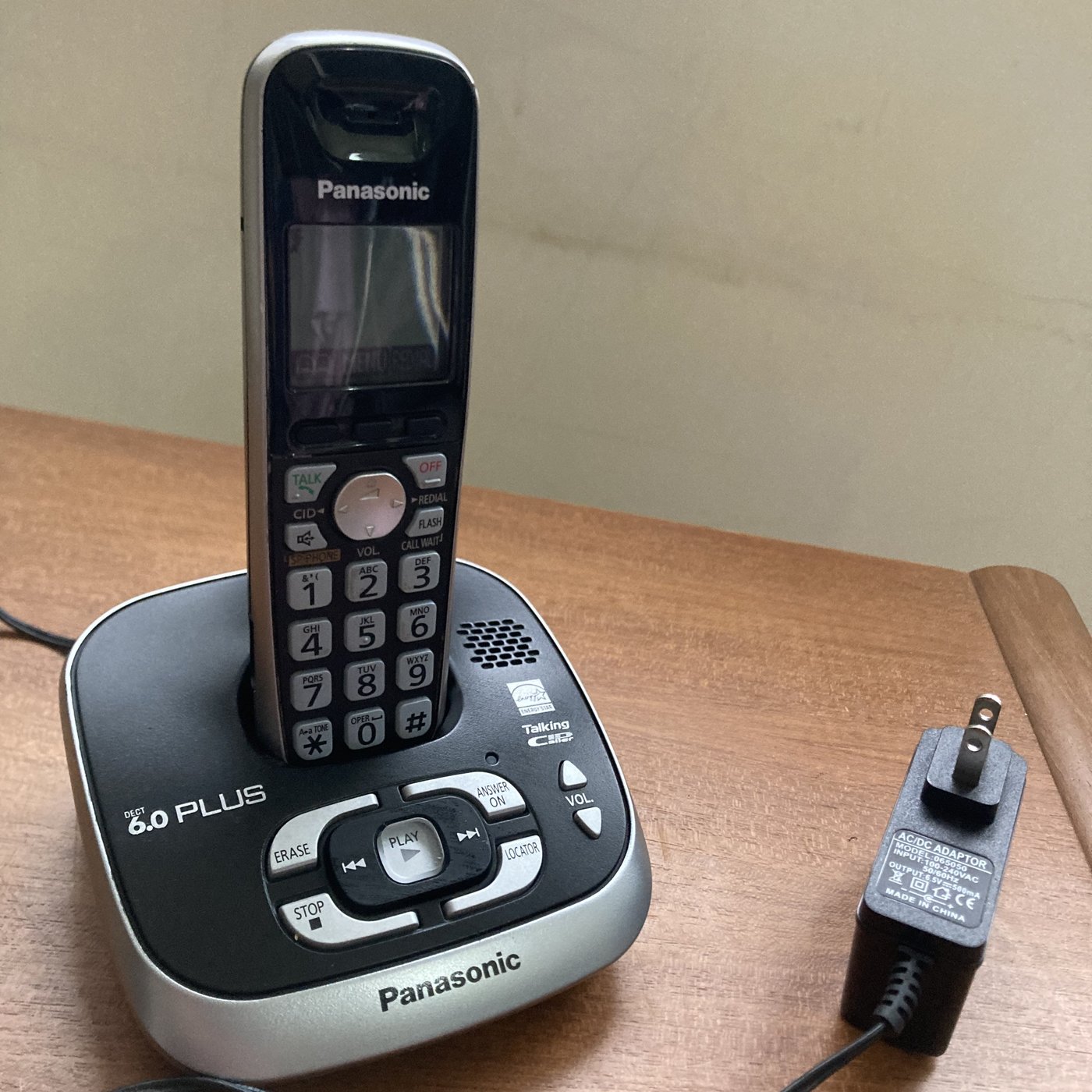 Panasonic》松下國際牌DECT 6.0 數位無線電話黑色(KX-TG4031) | Yahoo 