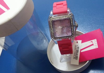 全新正品 ELLE水鑽方框桃色手表/女錶