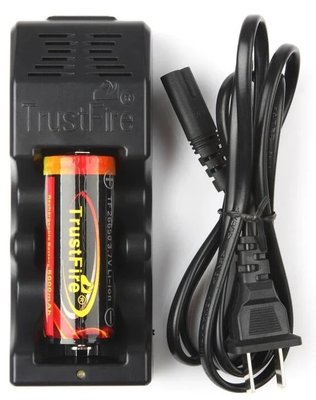 TrustFire TR-005 鋰電池 充電器 26650 18650 3.0V/4.2V 快充,單充單槽 多功能